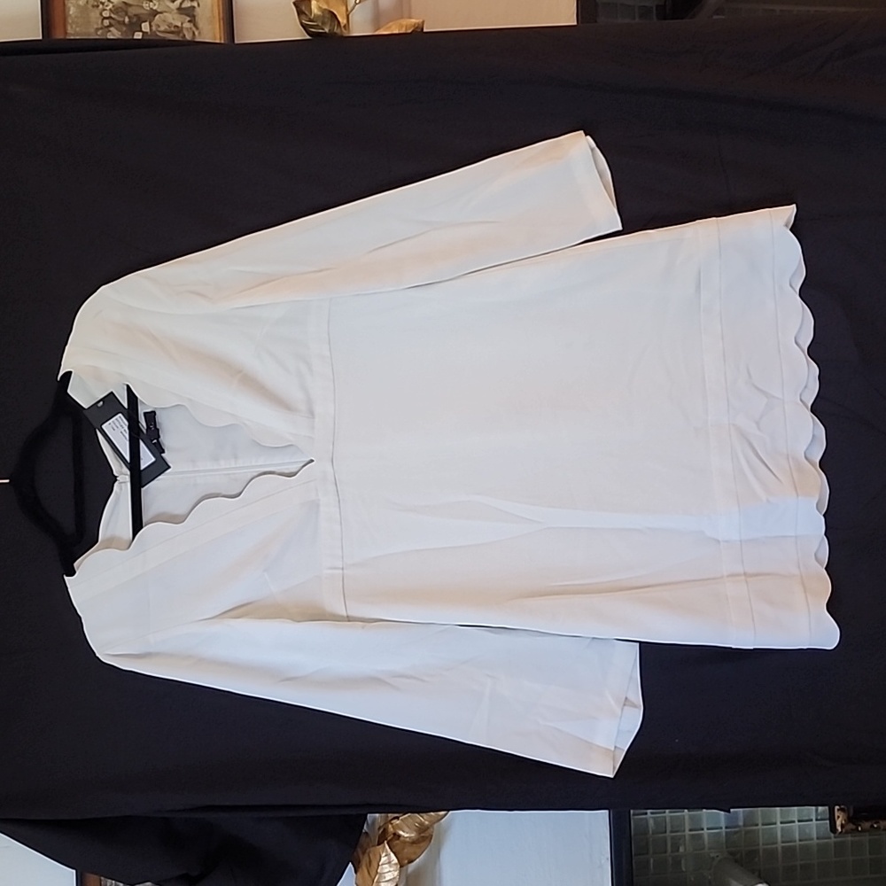 MAAC London, winter white size 4 dress